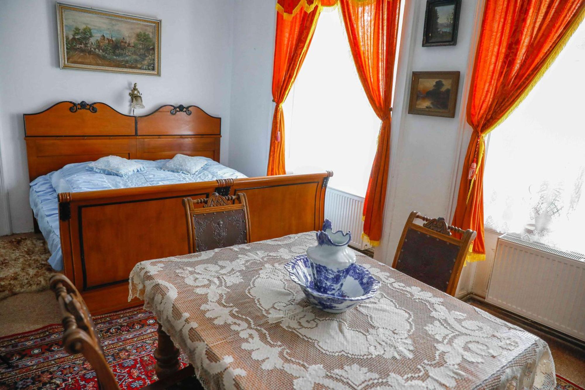 Zamek Usobi Apartment Екстериор снимка